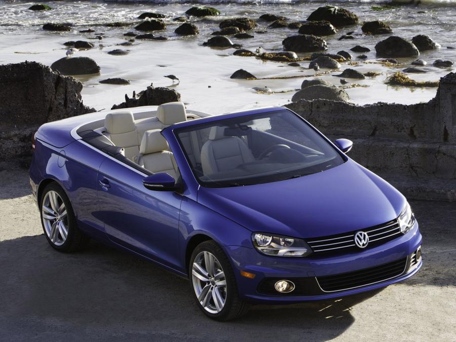  Volkswagen Eos 2.0 TSI 2010 года  (US) (фото 10 из 10)